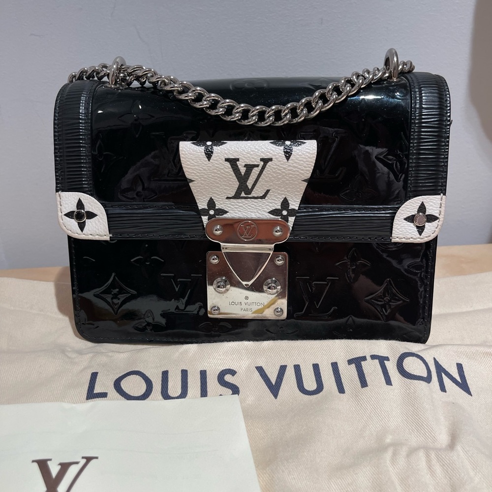 SOLD 💓LOUIS VUITTON White Monogram Wynwood Crossbody